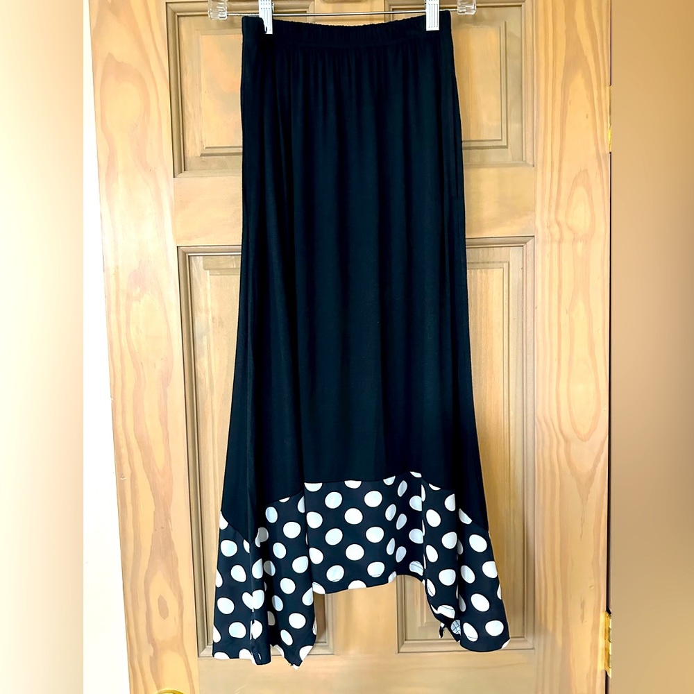 Aster Brand Long blk & white polkadot skirt